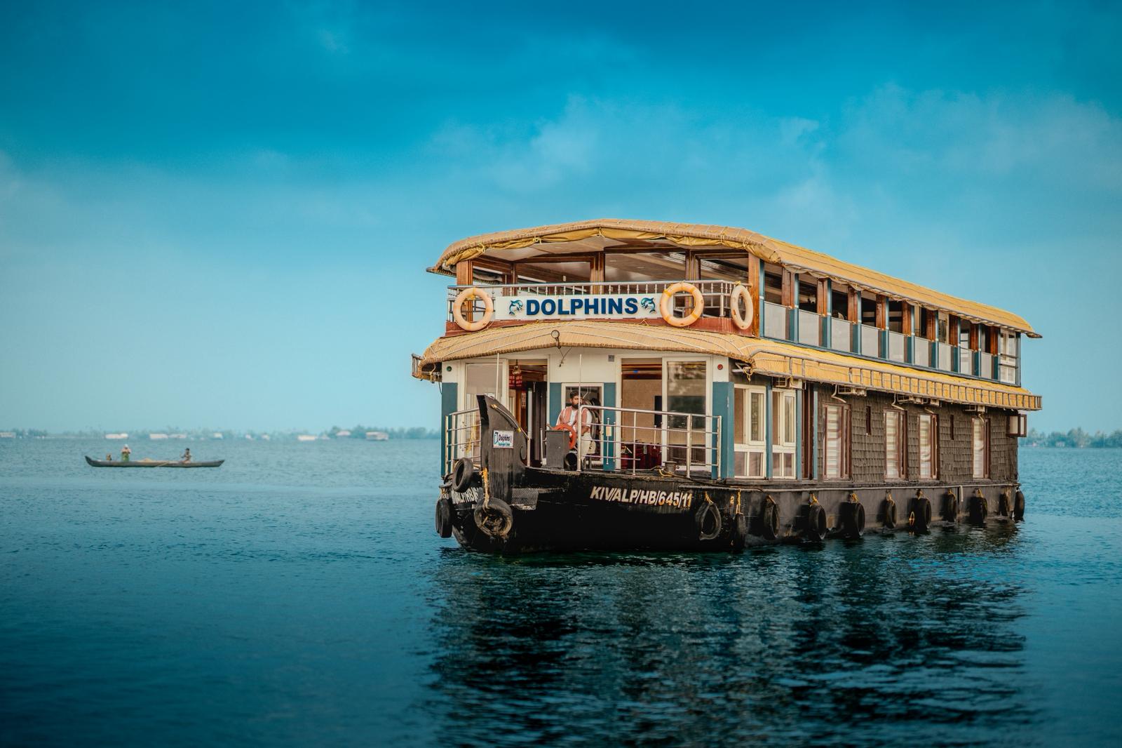 Premium houseboat view 1
